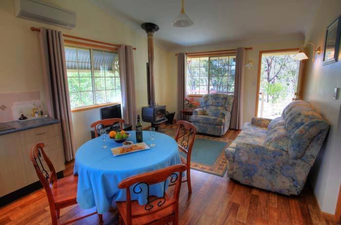 באלנדין Accommodation Creek Cottages & Sundown View Suites מראה חיצוני תמונה